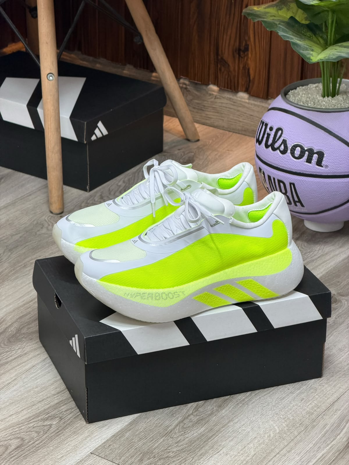 ADIDAS HYPERBOOST