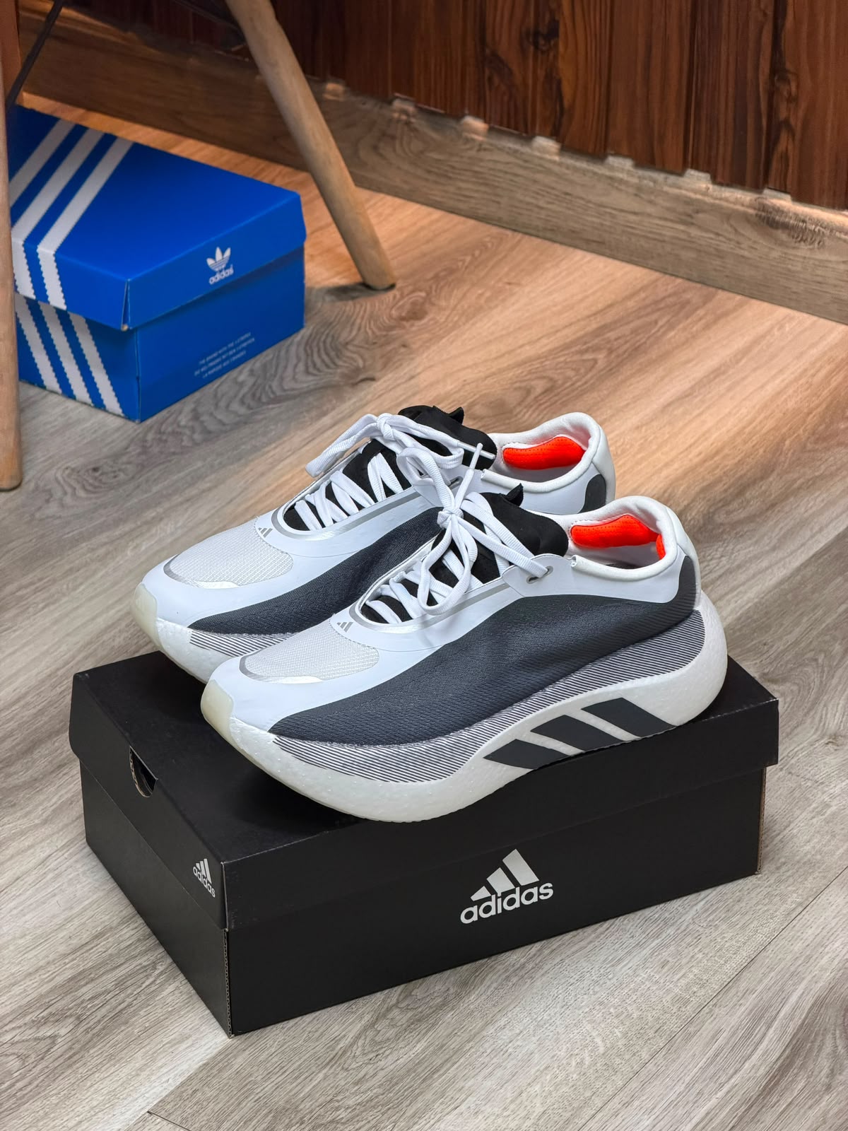 ADIDAS HYPERBOOST