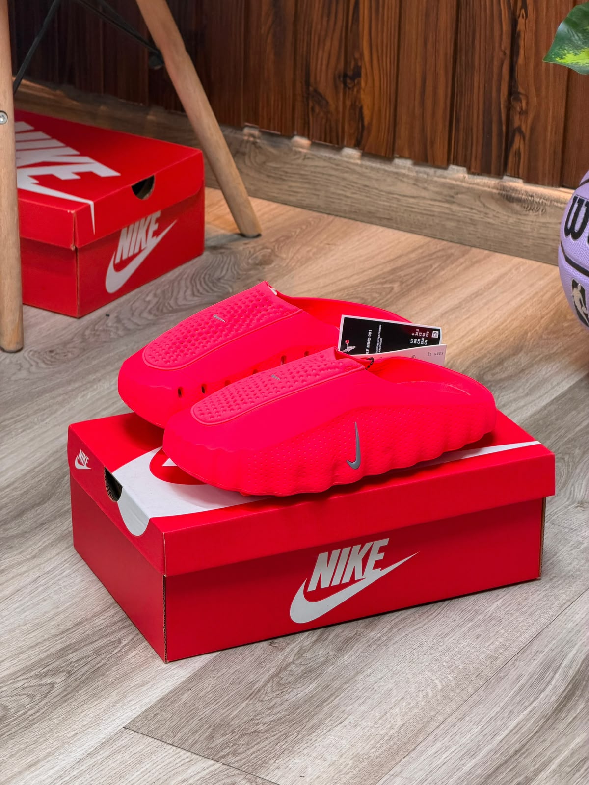 NIKE MIND 001
