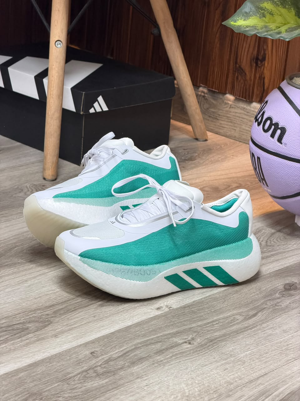 ADIDAS HYPERBOOST