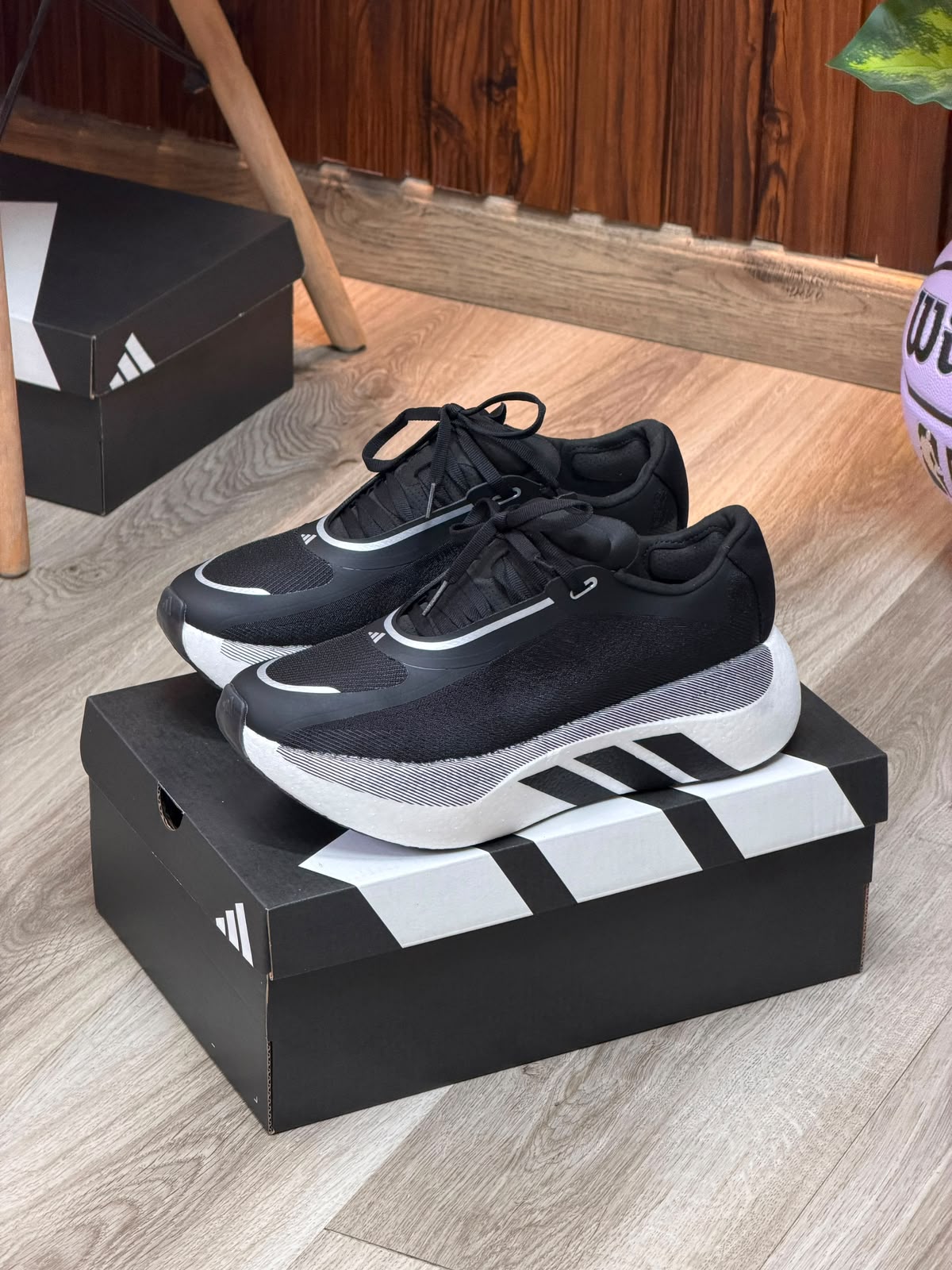 ADIDAS HYPERBOOST