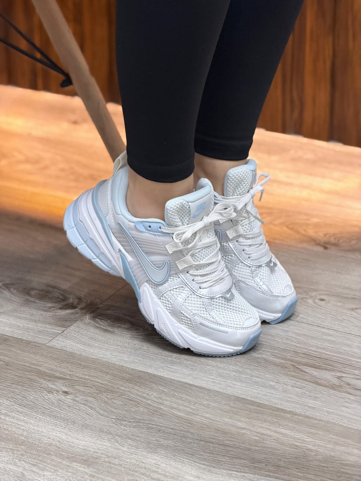 NIKE V2K RUN