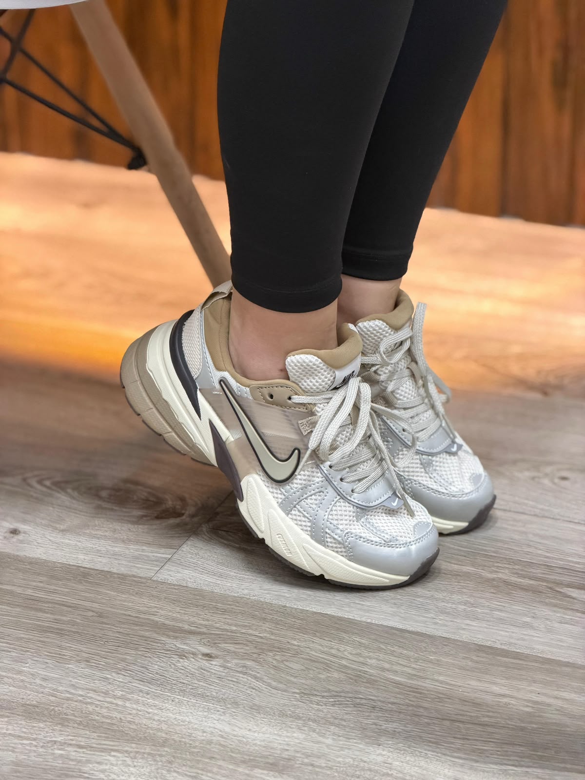 NIKE V2K RUN