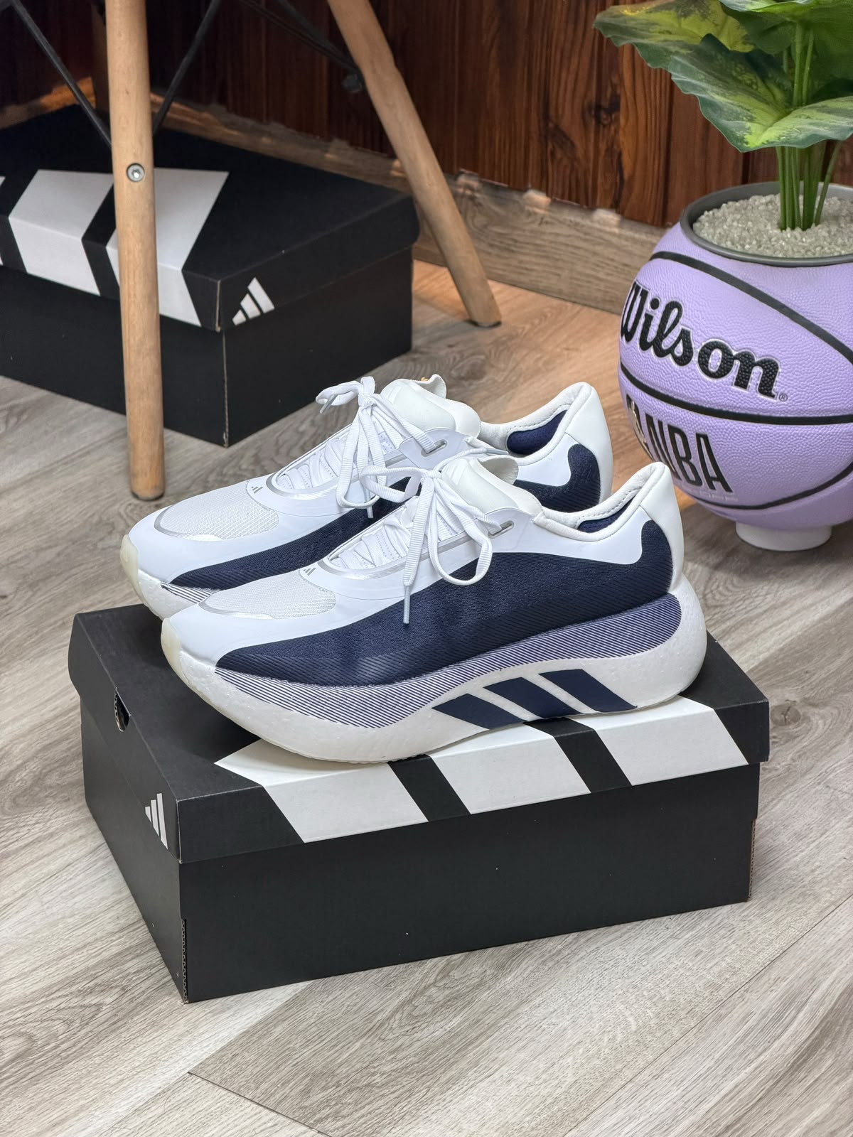 ADIDAS HYPERBOOST